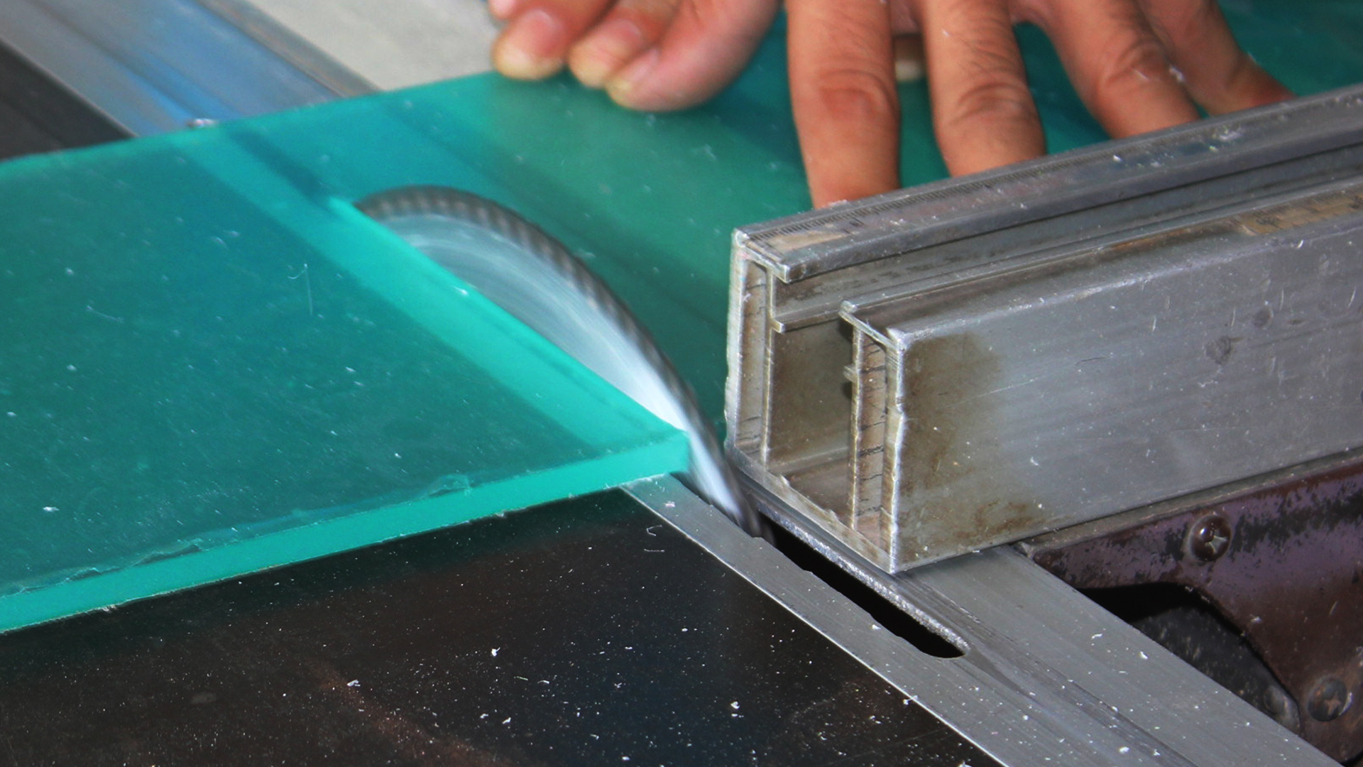 Acrylic display panel board cutting